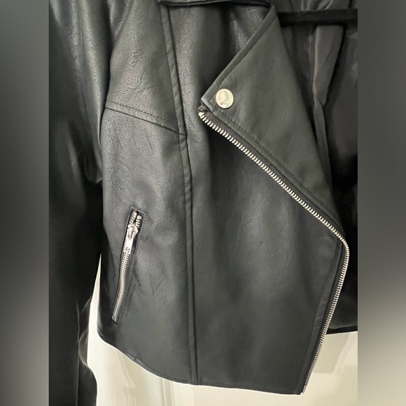 Leather Jacket - Picture 2 of 5